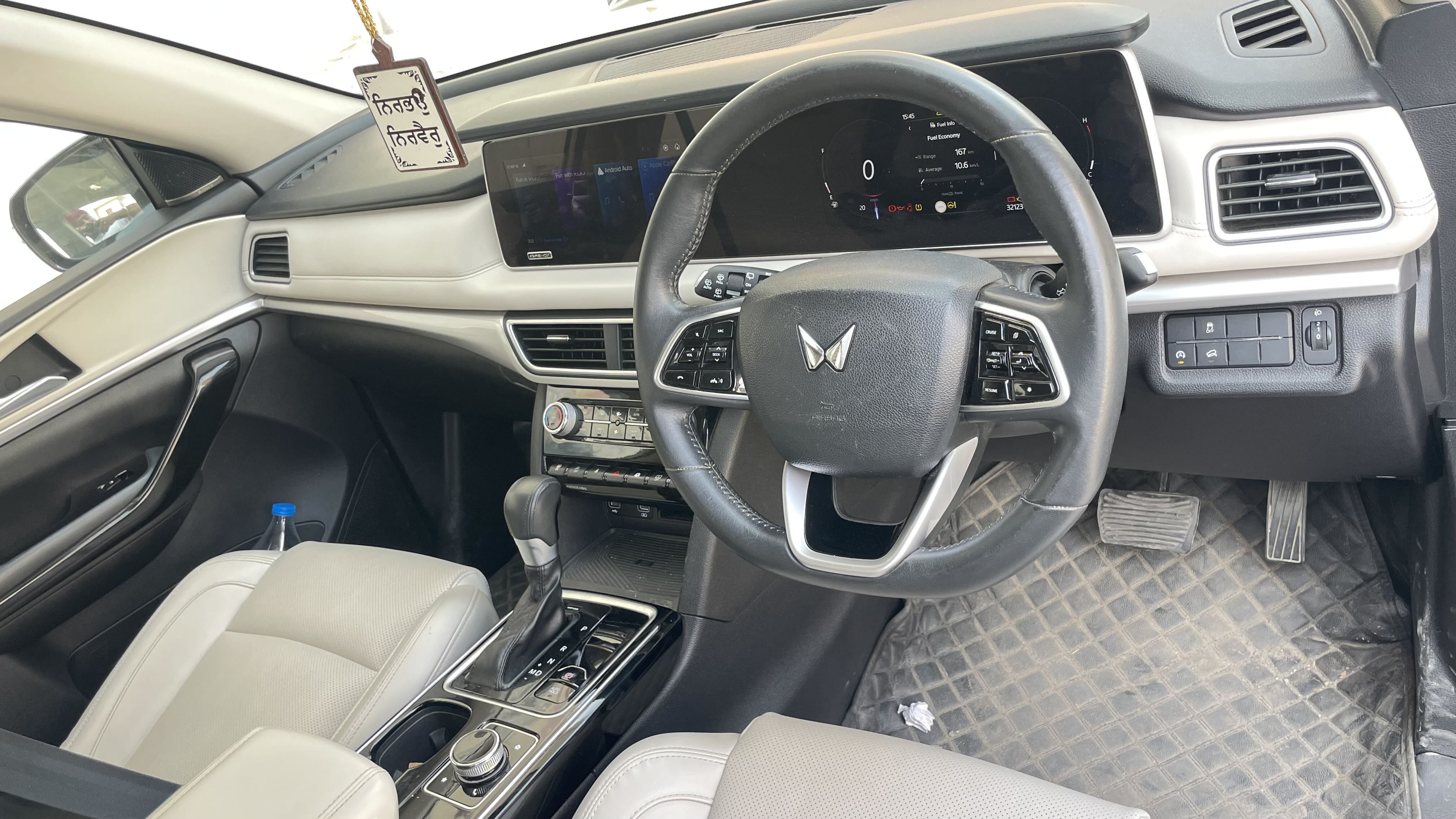 MAHINDRA XUV700