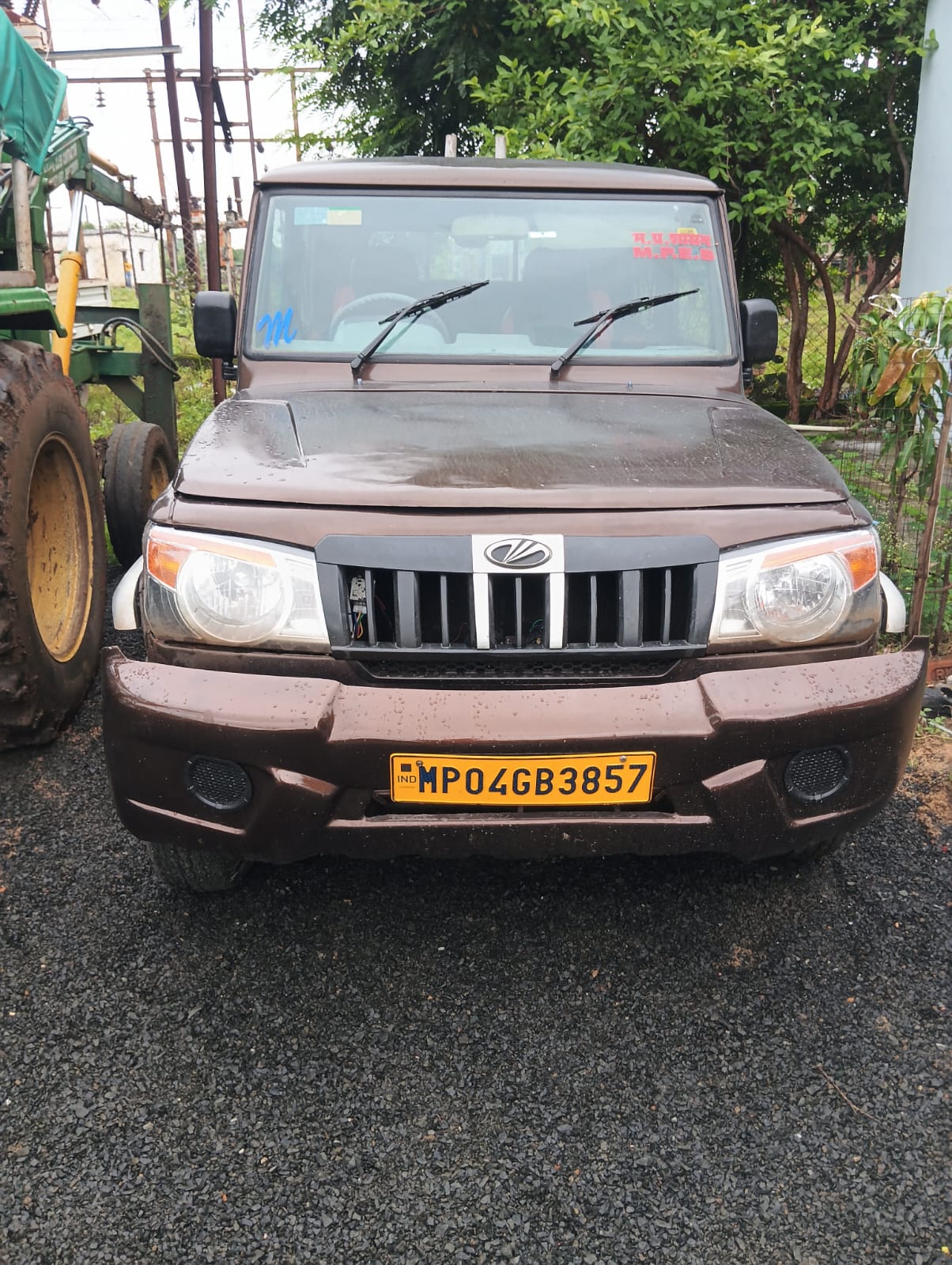 MAHINDRA Bolero Camper