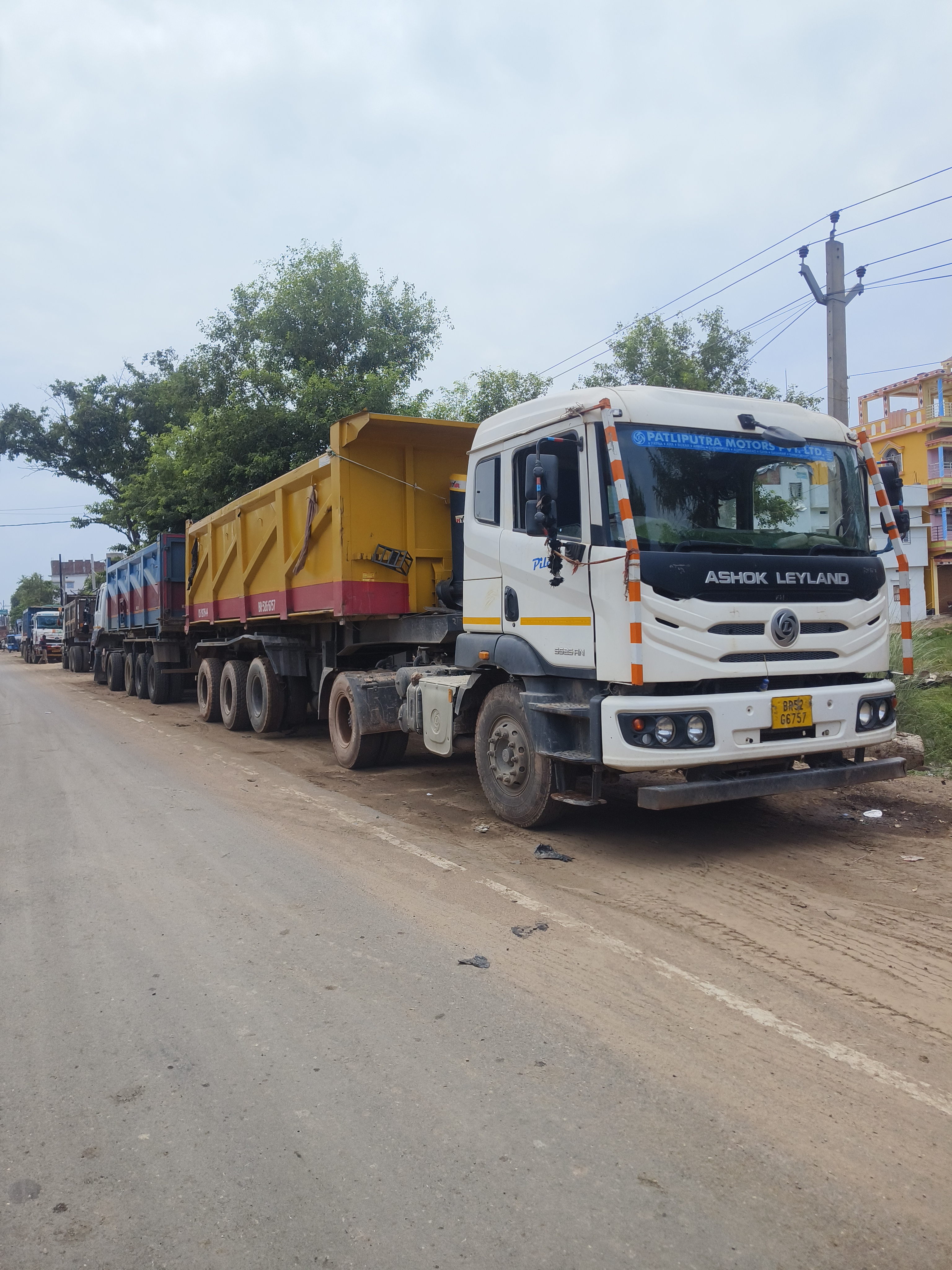 ASHOK LEYLAND AL 5525