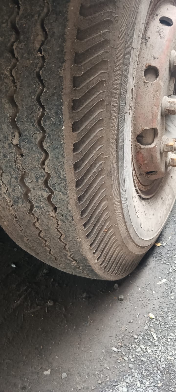 EICHER PRO 2095 XP