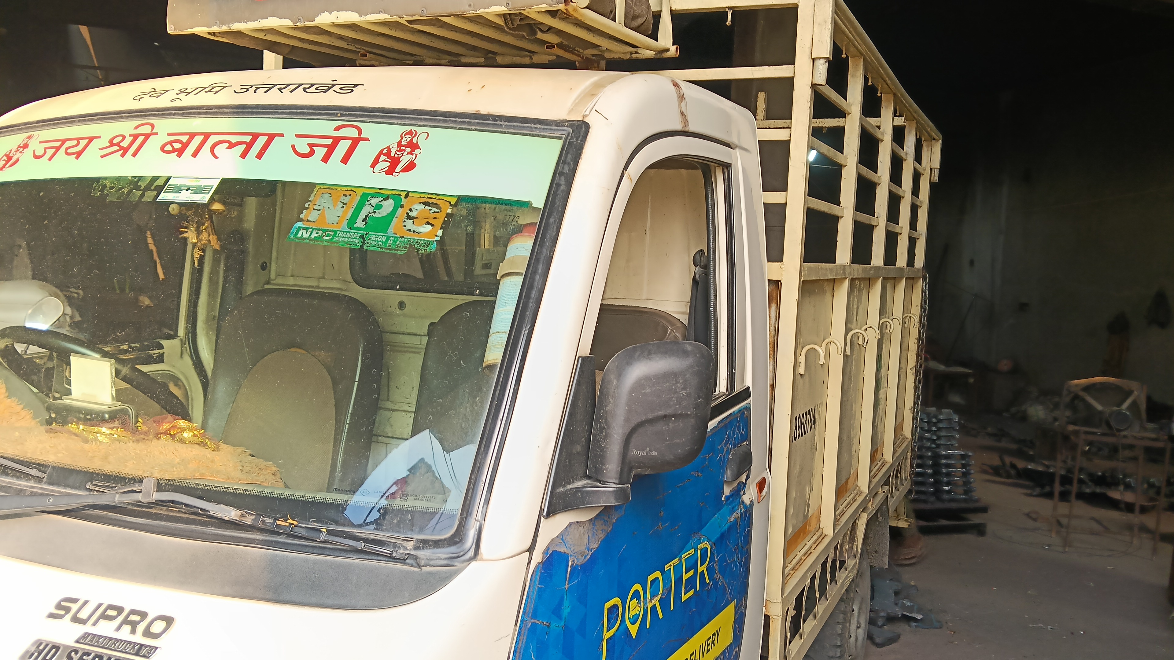 MAHINDRA SUPRO MAXI TRUCK
