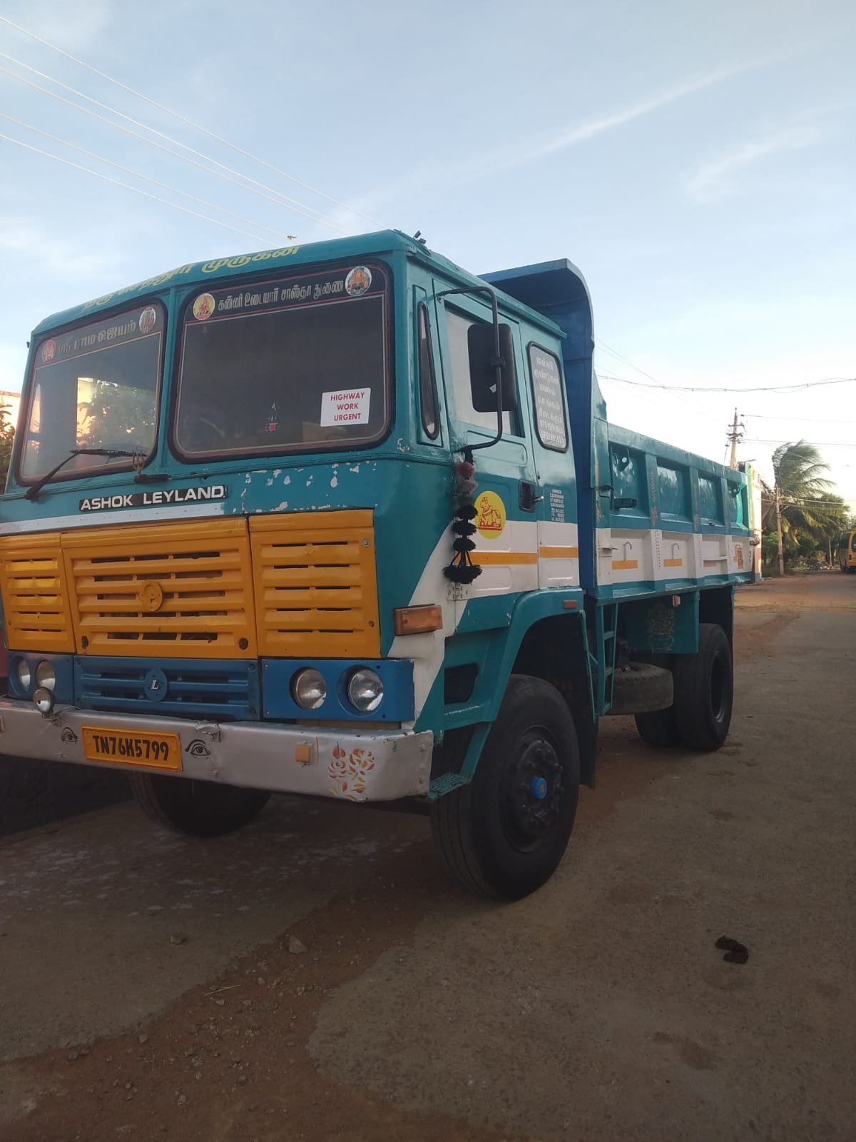 Used Ashokleyland Tipper3520series Box 20m3 WB 5450 8x2 BS VI trucks