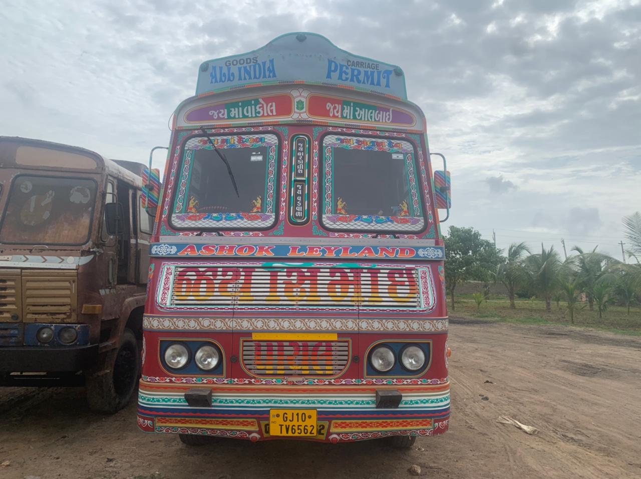 Used Ashokleyland Al3118 IL BS III trucks for Sale in Rajkot, Second