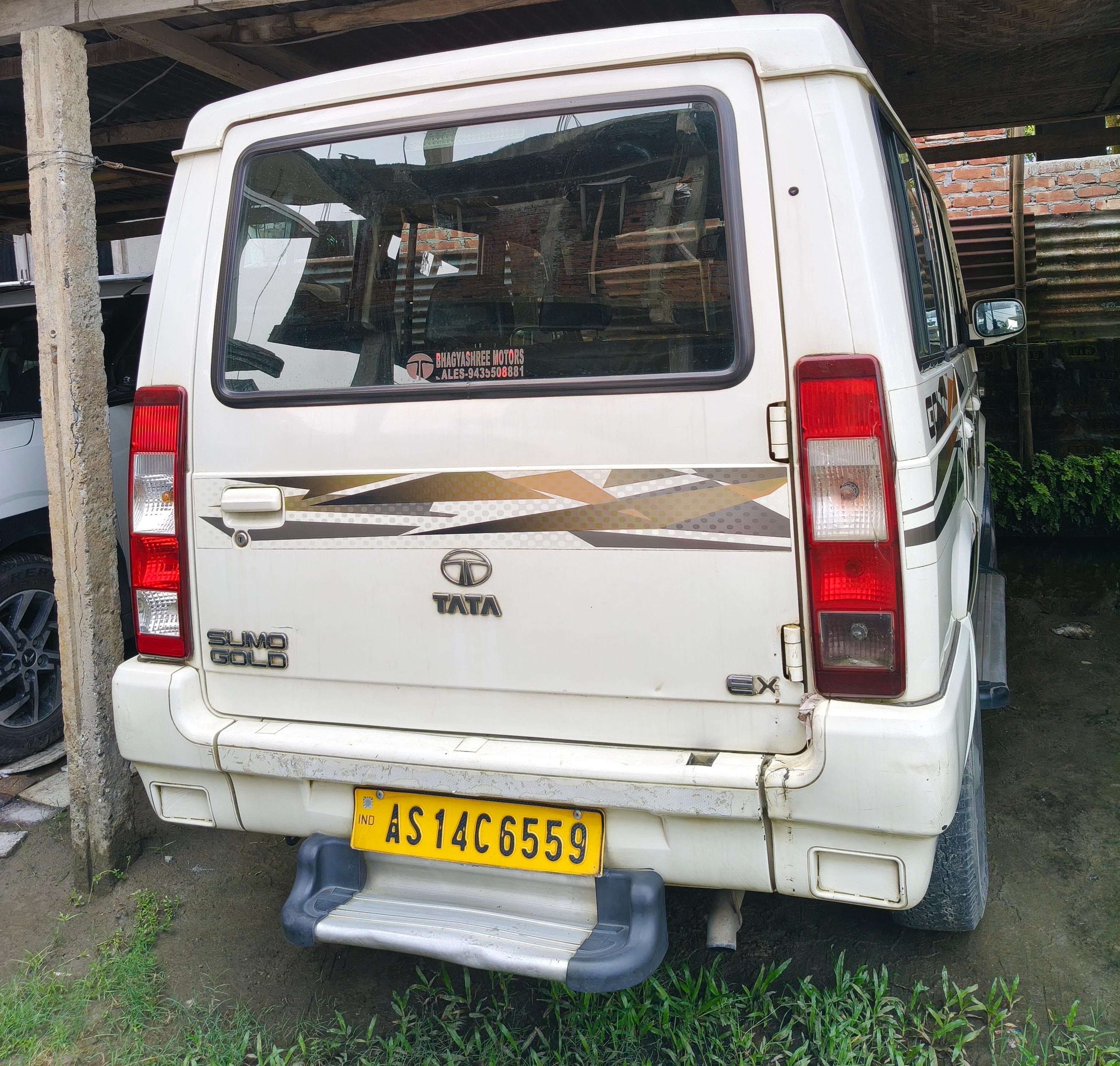 TATA MOTORS SUMO GOLD
