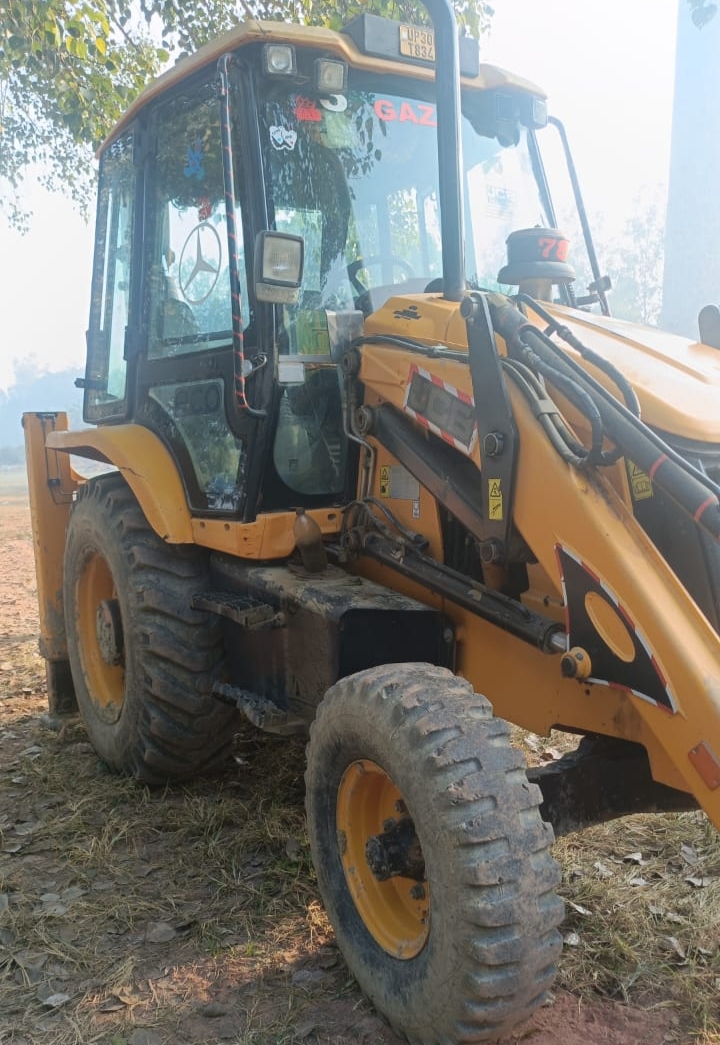Jcb 3DXL