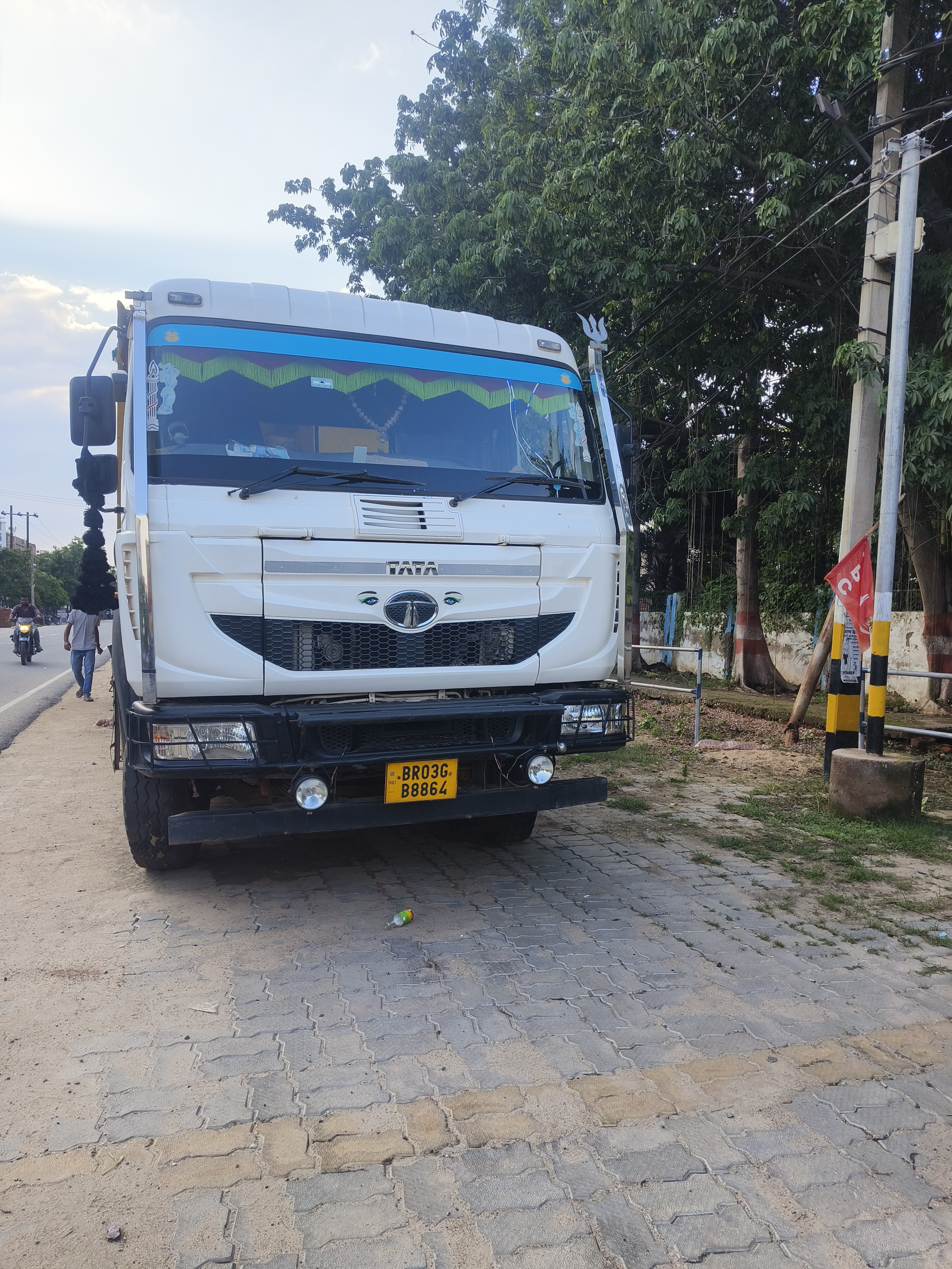 TATA MOTORS SIGNA 5530.S