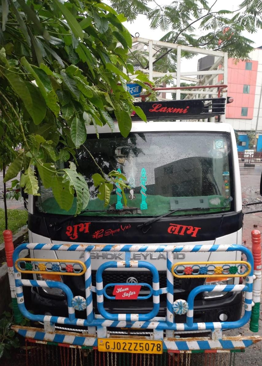 Used Ashokleyland Partner 3320 LS/CBC/14ft BS VI trucks for Sale in