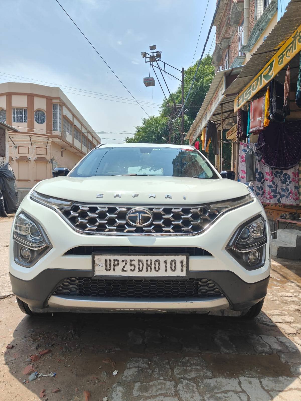 TATA MOTORS SAFARI