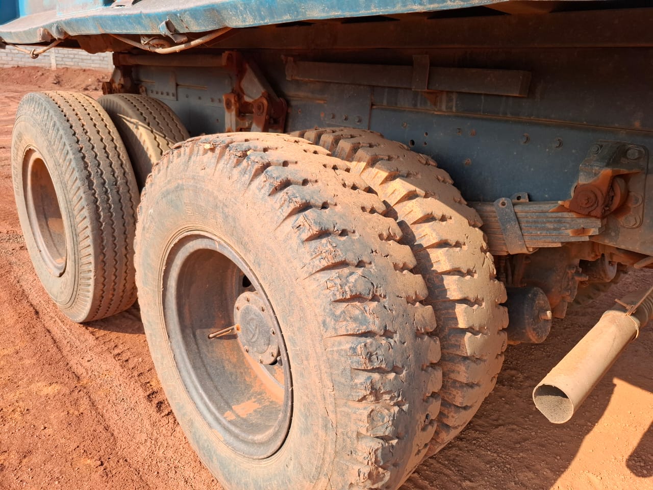 TATA MOTORS LPTK 2518