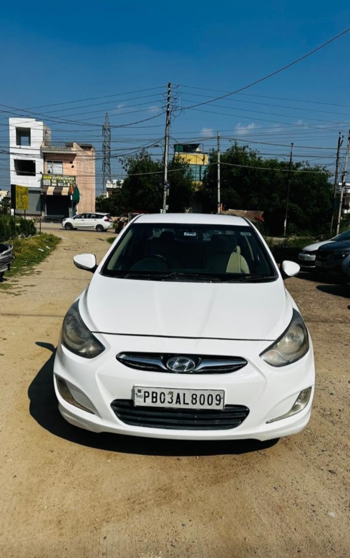 HYUNDAI VERNA
