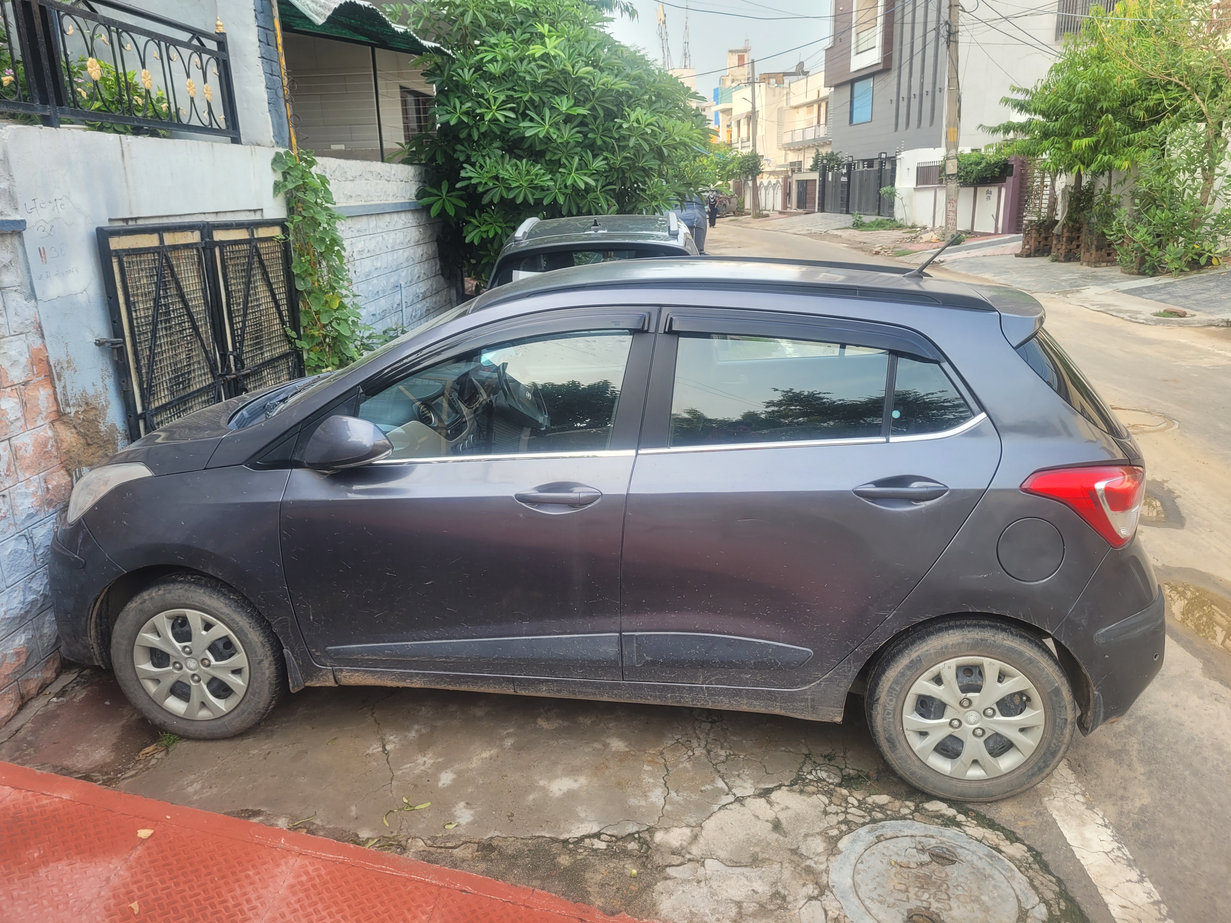 HYUNDAI GRAND I 10