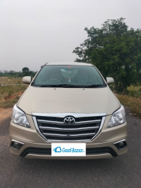 TOYOTA Innova [2015-2016]